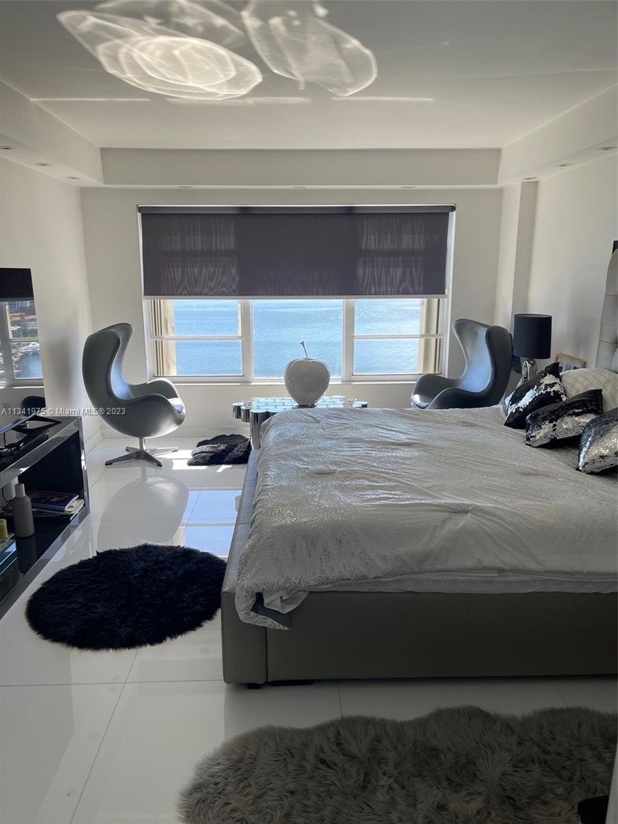 Photo 8 of 13 of 11111 Biscayne Blvd 17E condo