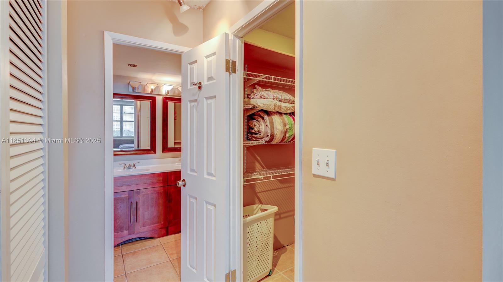 ADMIRALS PORT CONDO WEST - Residential