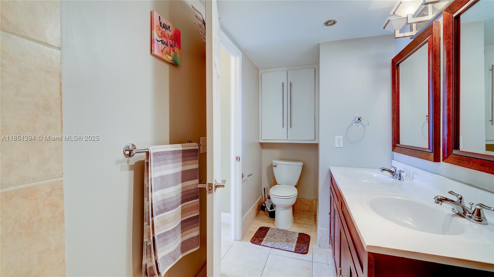 ADMIRALS PORT CONDO WEST - Residential