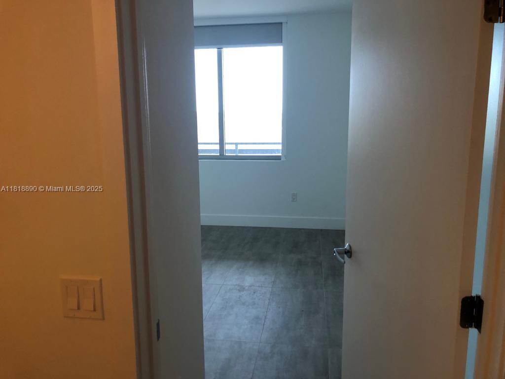 THE HARBOUR NORTH CONDO - Residential