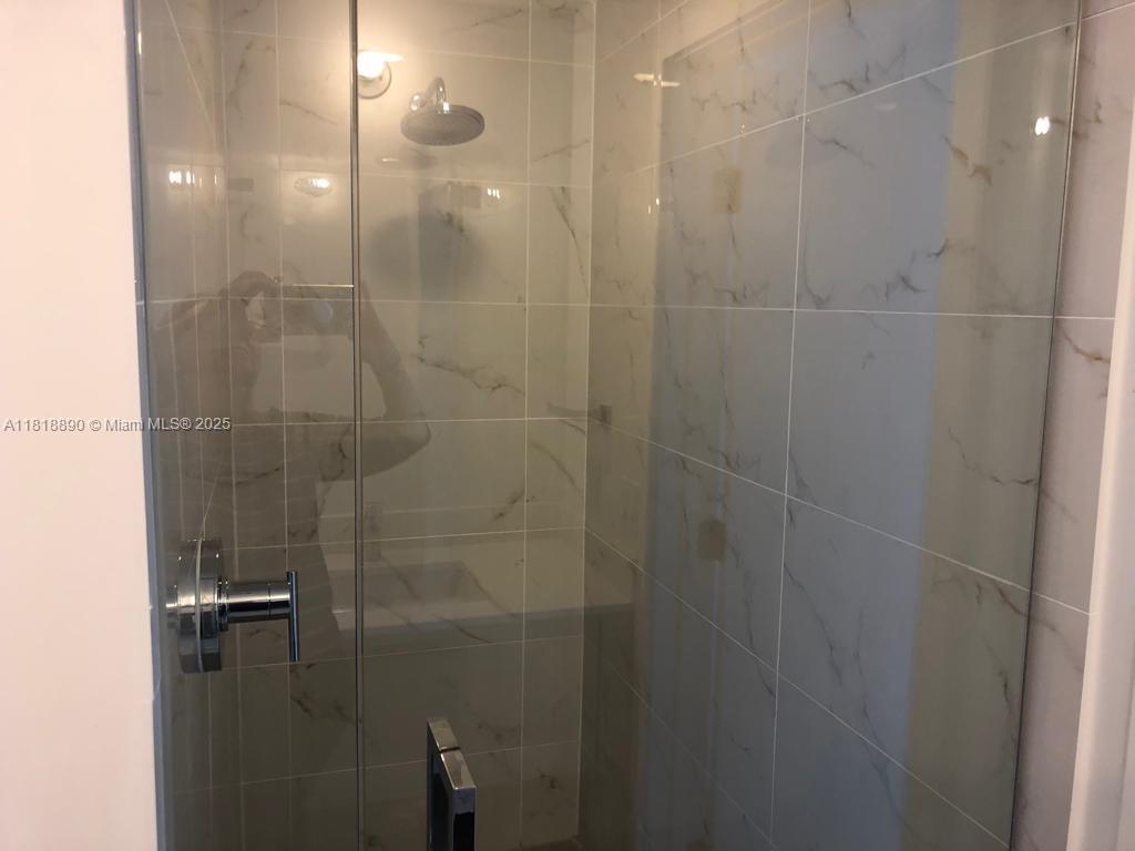 THE HARBOUR NORTH CONDO - Residential