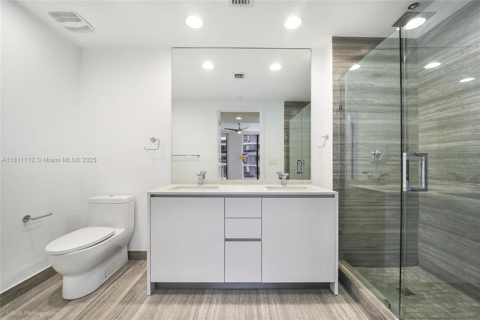 1010 BRICKELL CONDO - Residential Lease