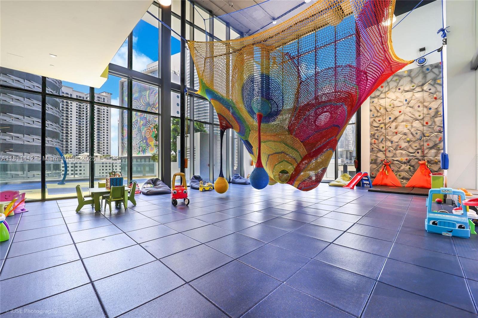 1010 BRICKELL CONDO - Residential Lease
