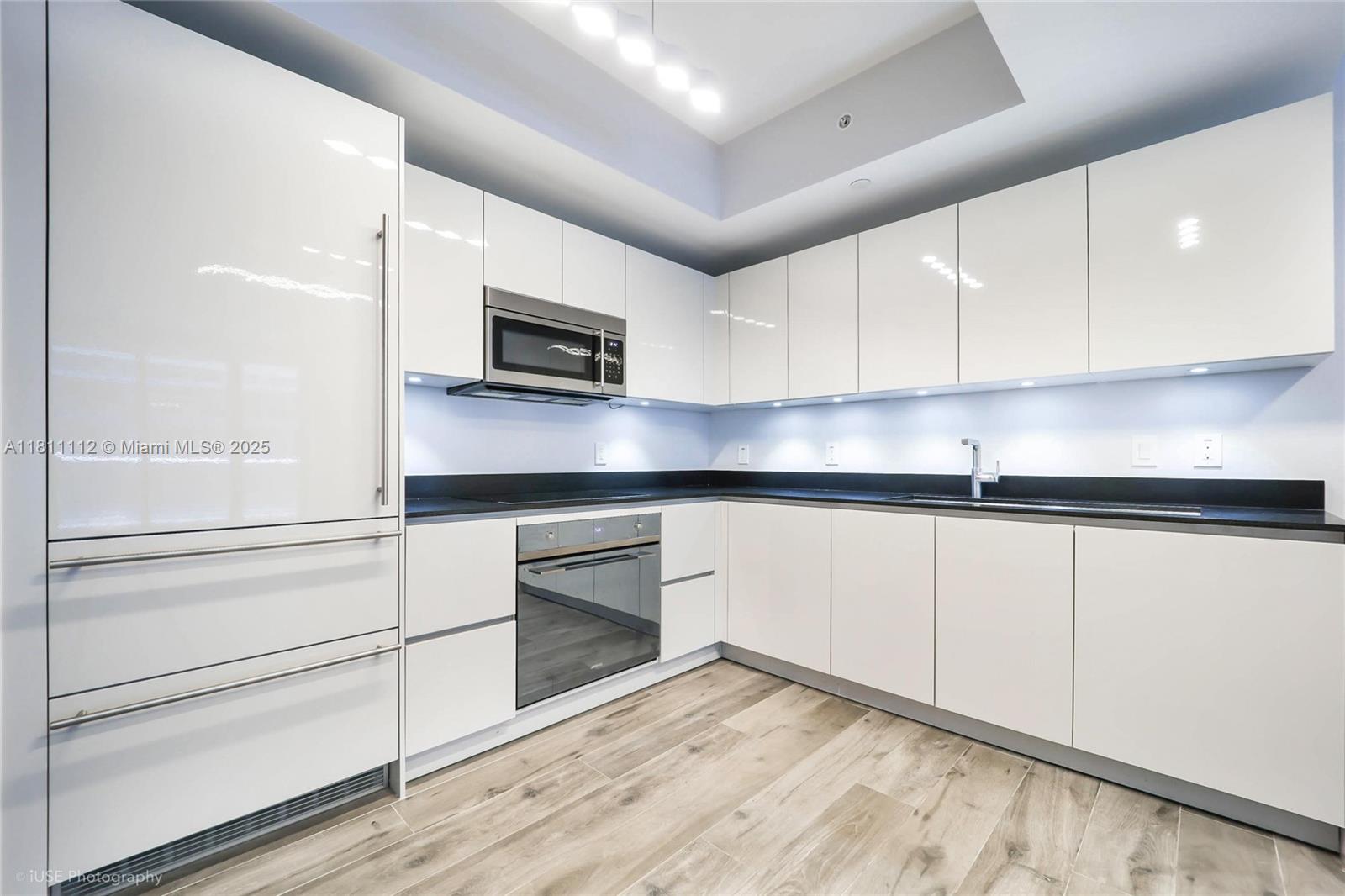 1010 Brickell Ave 1906, Miami, Broward County, Florida - 1 Bedrooms  
2 Bathrooms - 