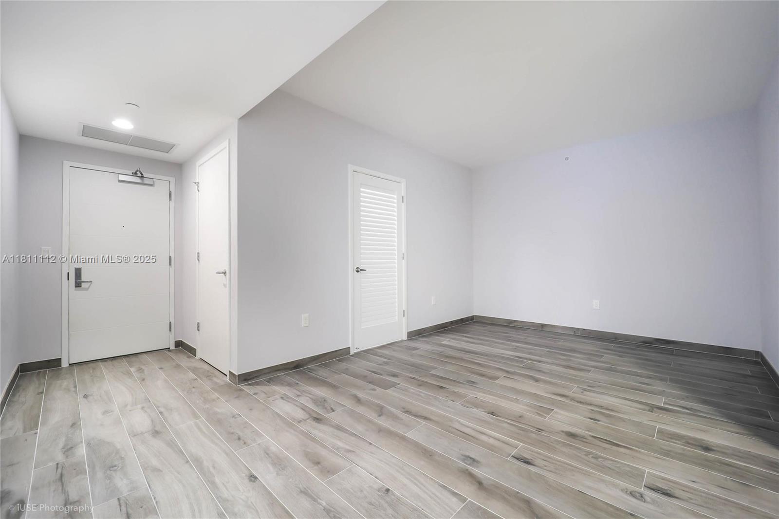 1010 BRICKELL CONDO - Residential Lease