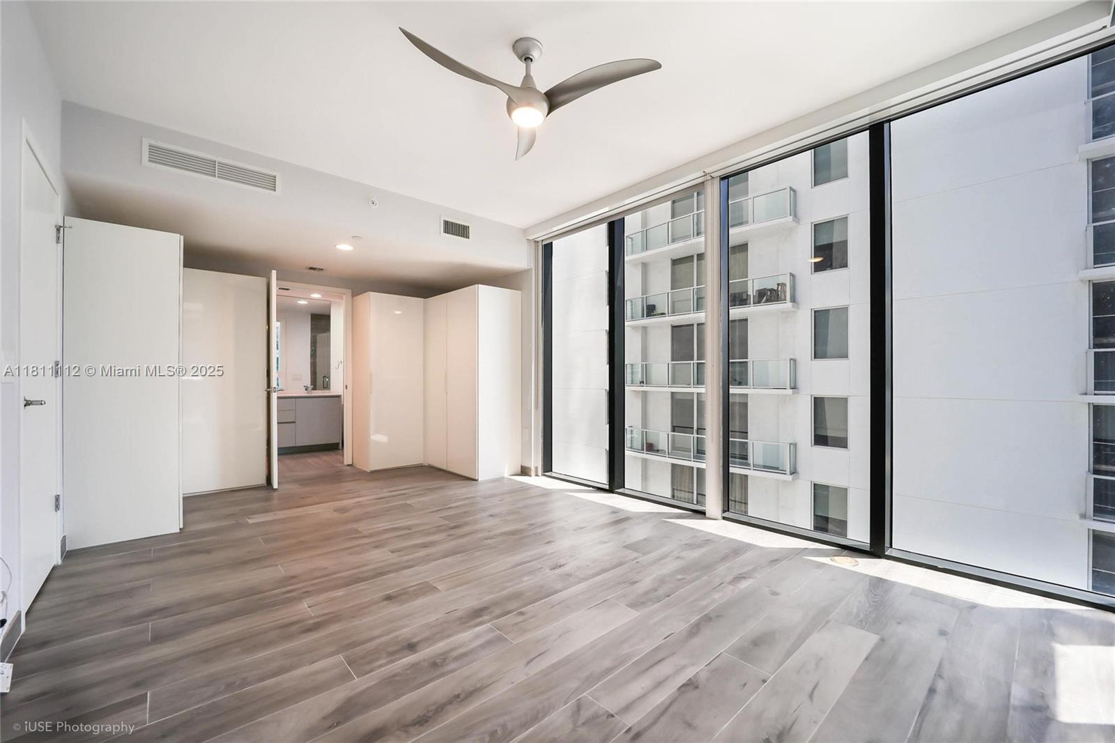 1010 BRICKELL CONDO - Residential Lease