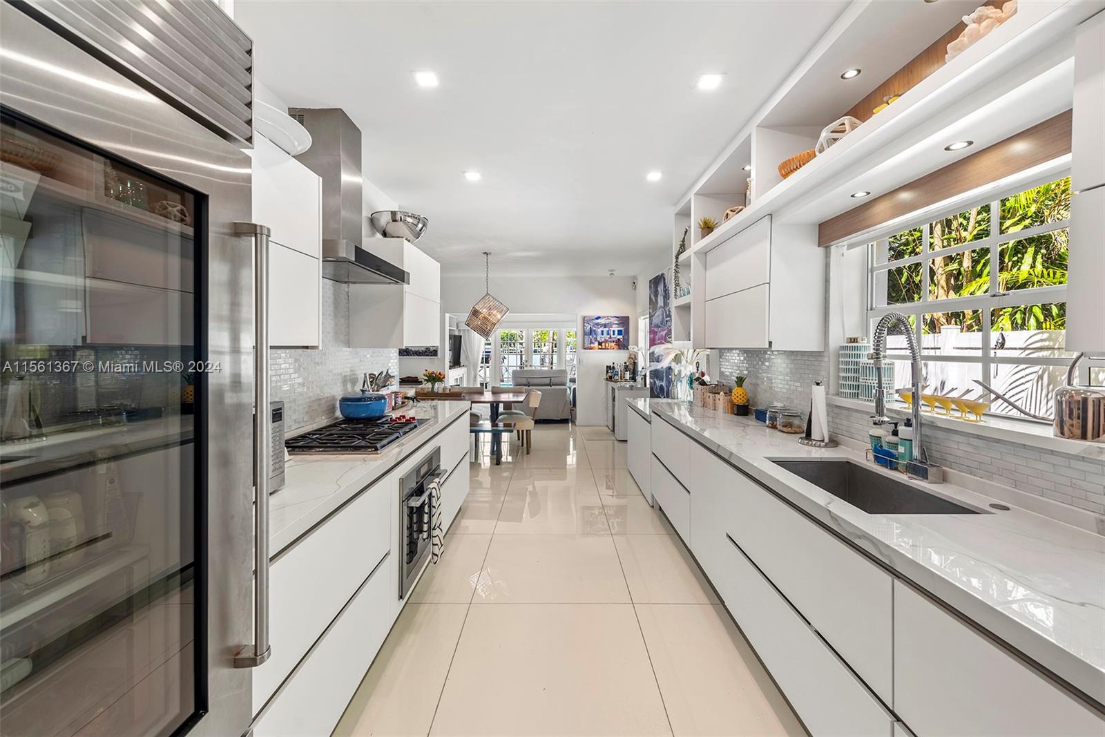 SAN MARINO ISLAND - Residential