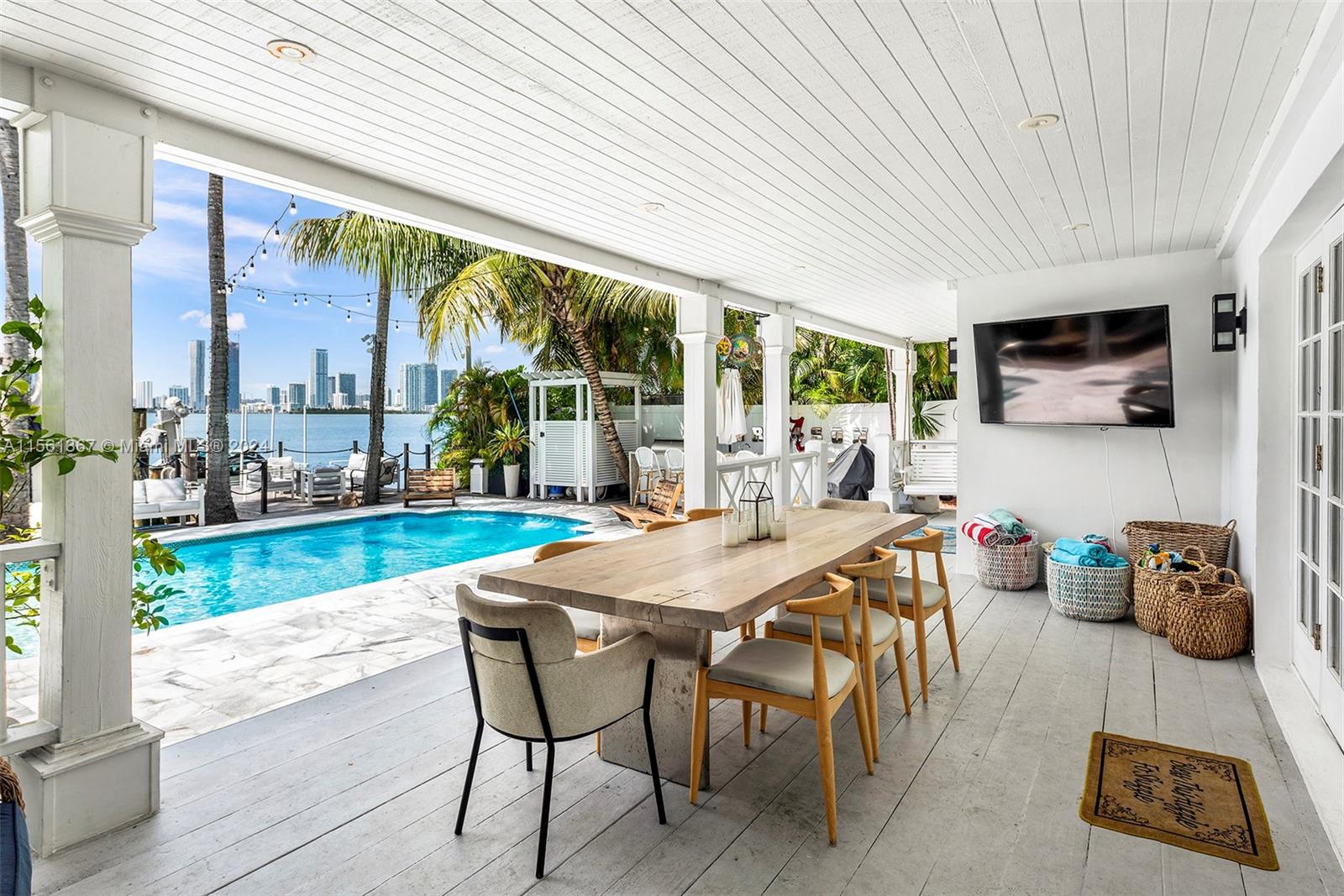 SAN MARINO ISLAND - Residential