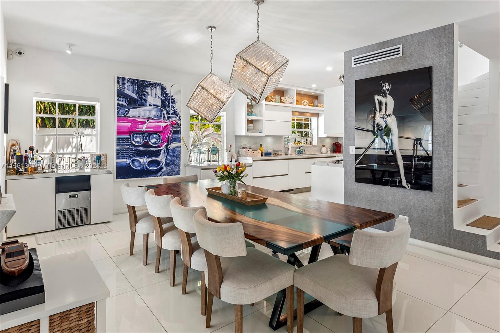 SAN MARINO ISLAND - Residential