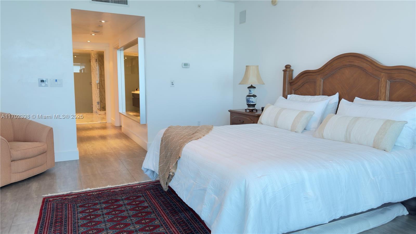 GROVENOR HOUSE CONDO - Residential