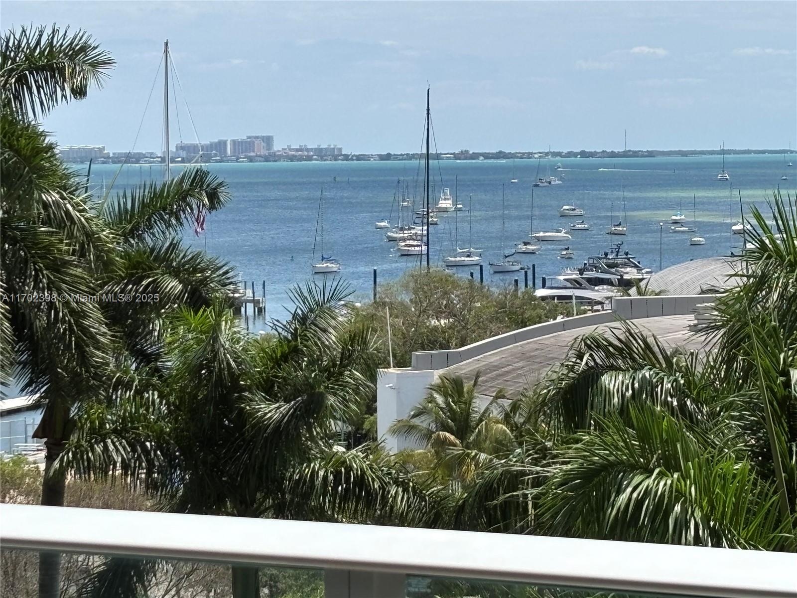 GROVENOR HOUSE CONDO - Residential