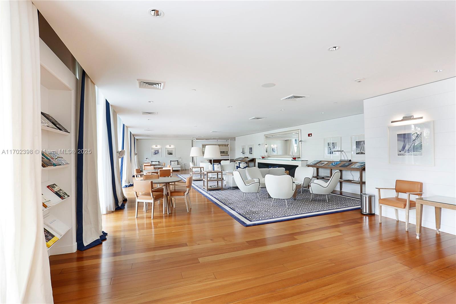 GROVENOR HOUSE CONDO - Residential