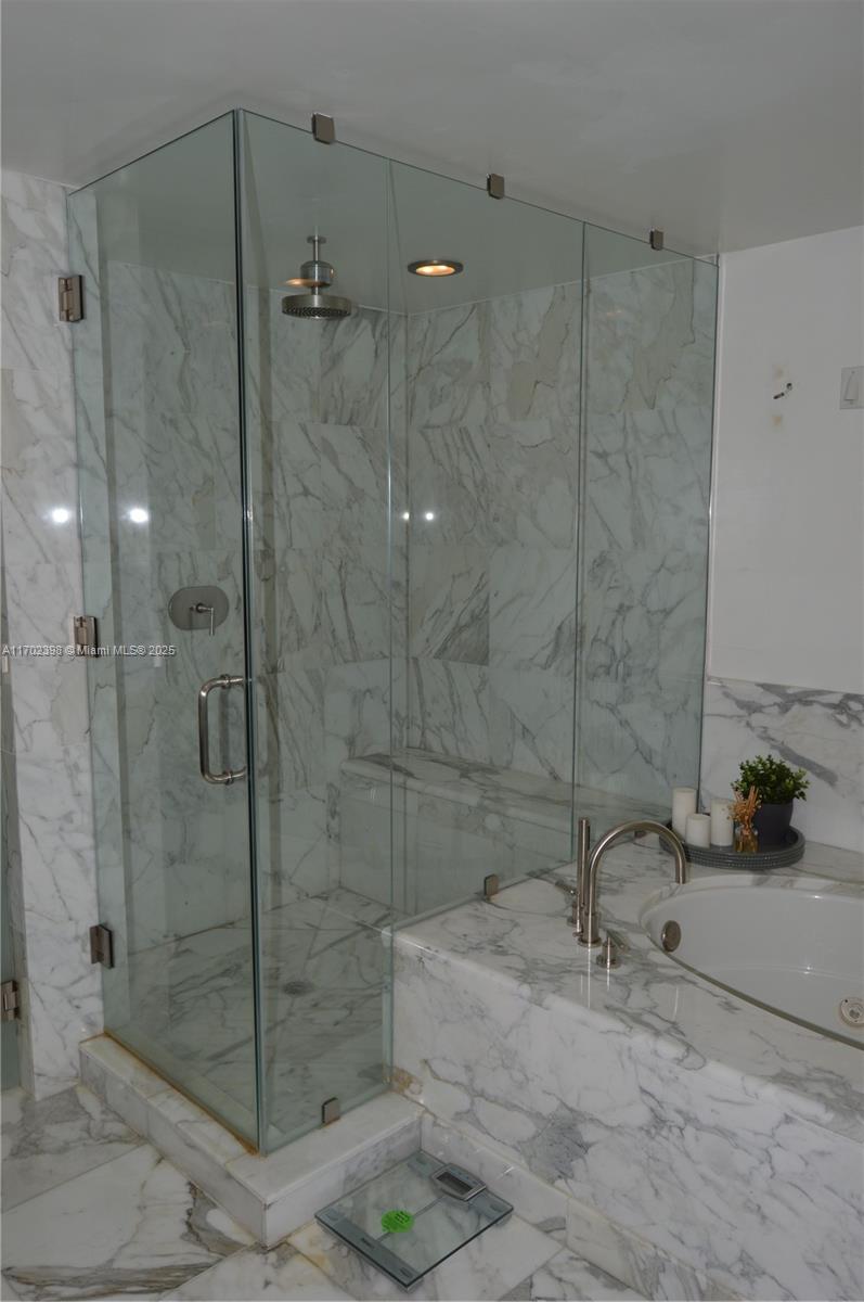 GROVENOR HOUSE CONDO - Residential