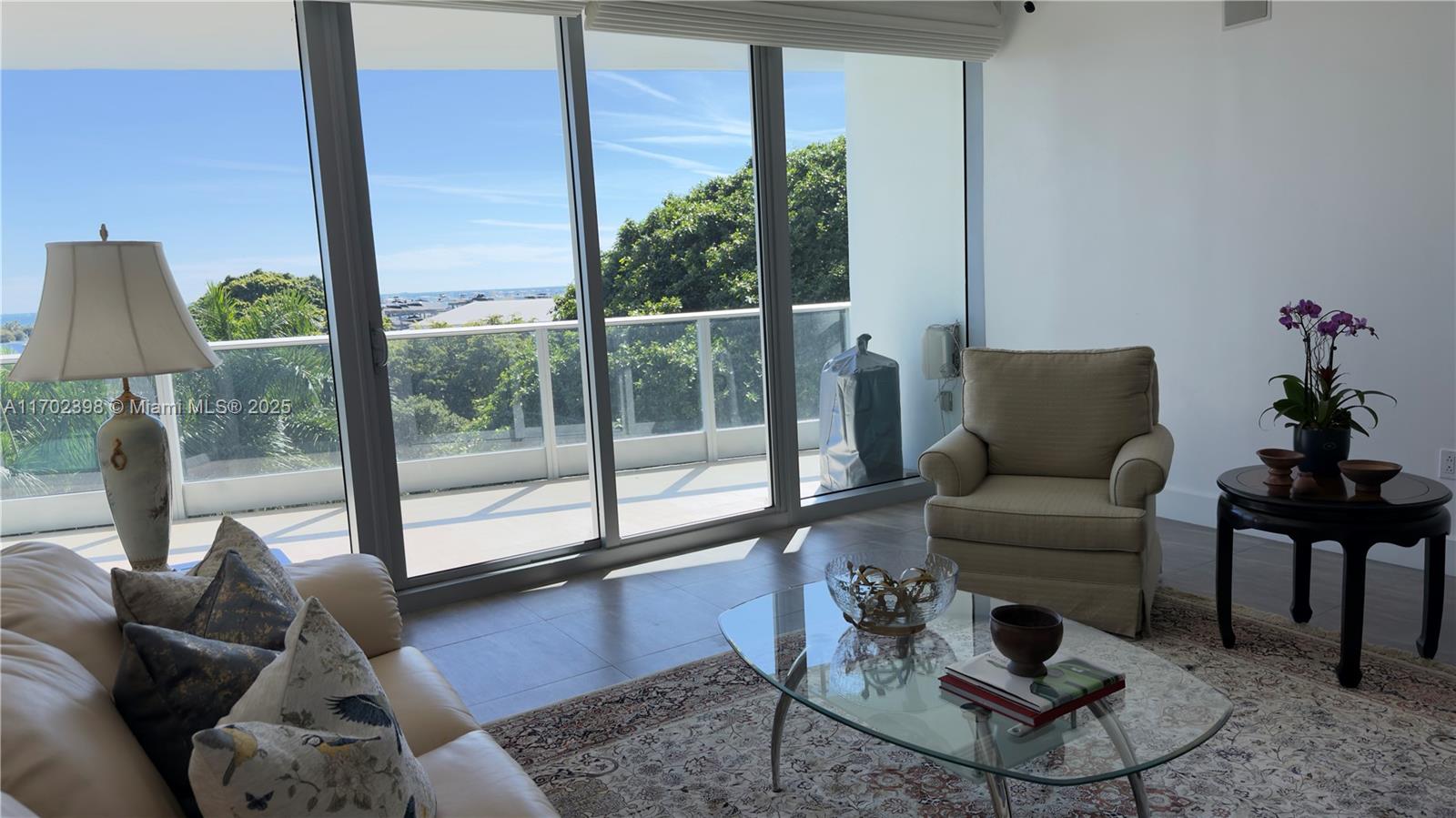 GROVENOR HOUSE CONDO - Residential