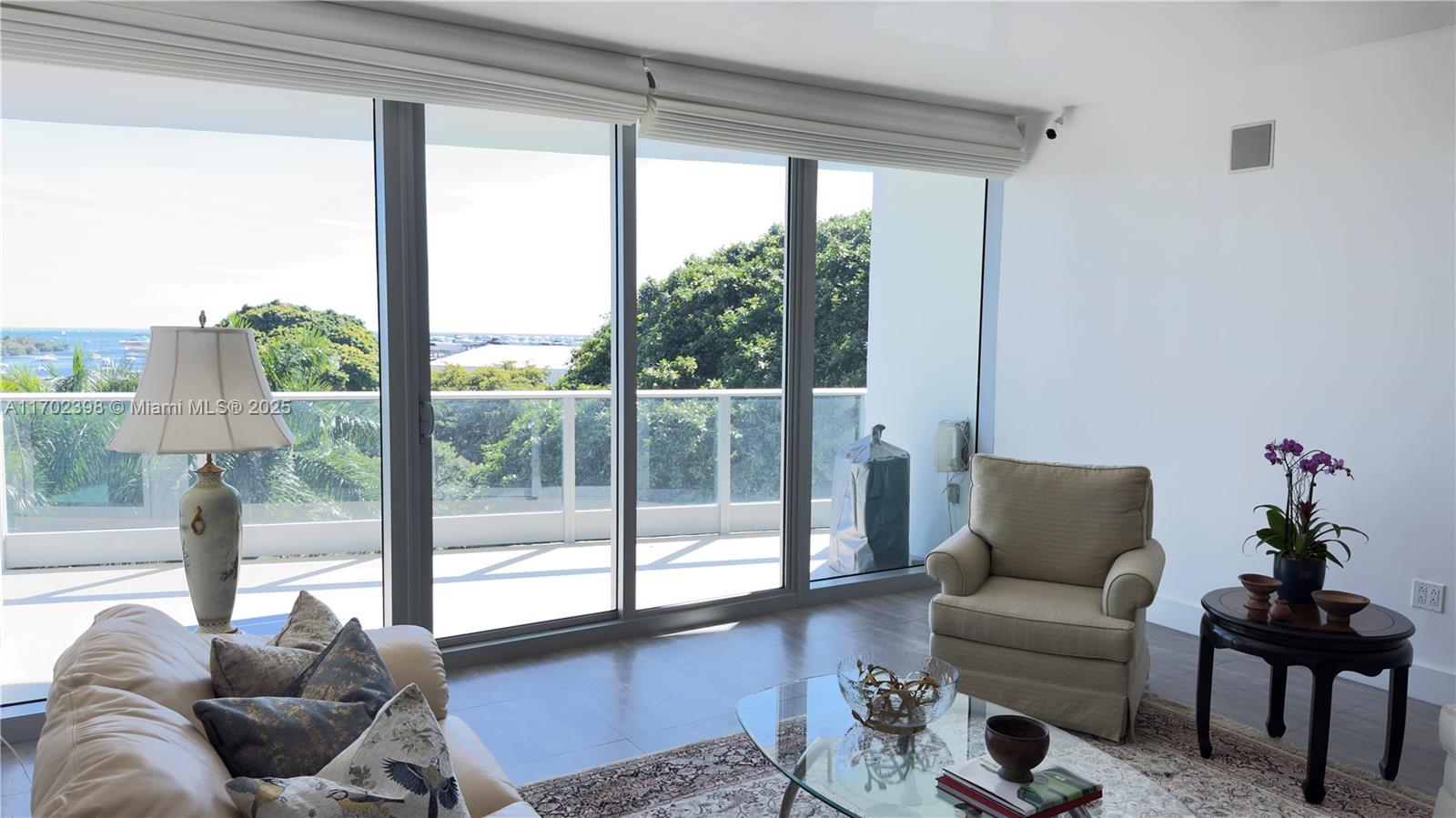 GROVENOR HOUSE CONDO - Residential