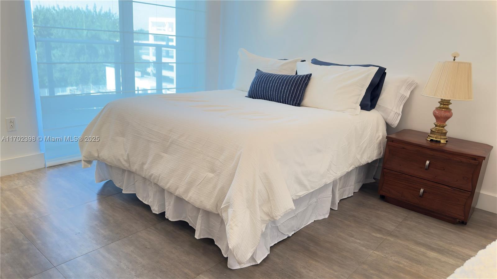 GROVENOR HOUSE CONDO - Residential