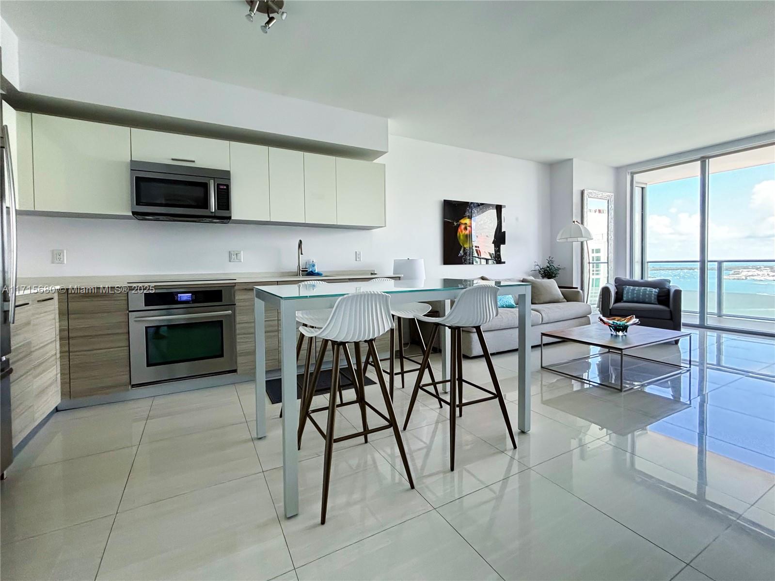1300 Brickell Bay Dr 2707