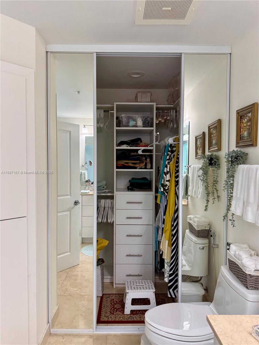 OCEAN MARINE YACHT CLUB C - Residential