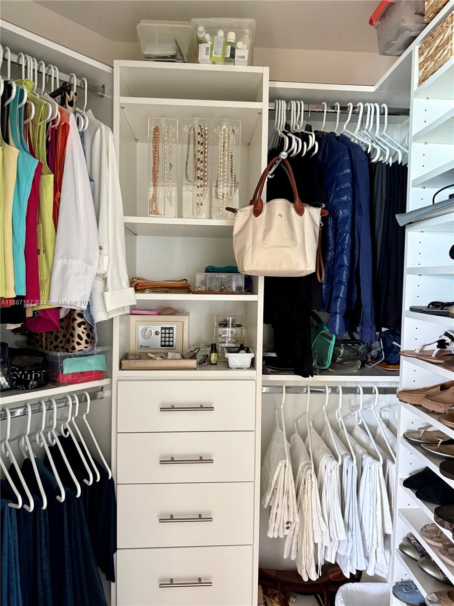 OCEAN MARINE YACHT CLUB C - Residential