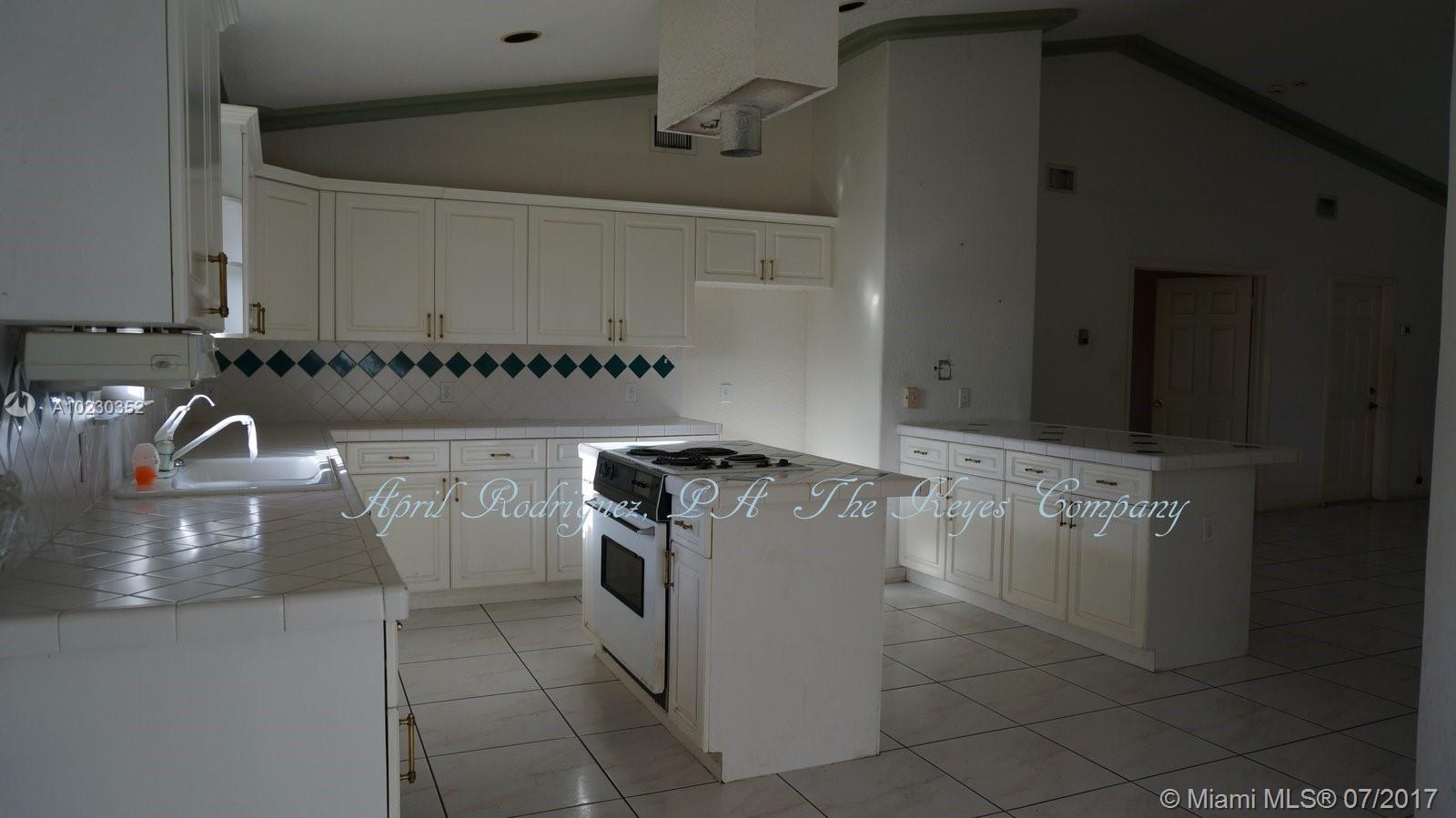 GREEN GROVE ACRES - Residential