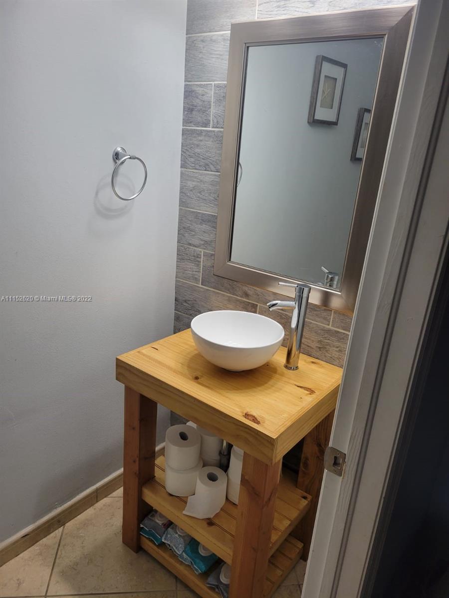 LAGUNA PONDS SEC 2 - Residential