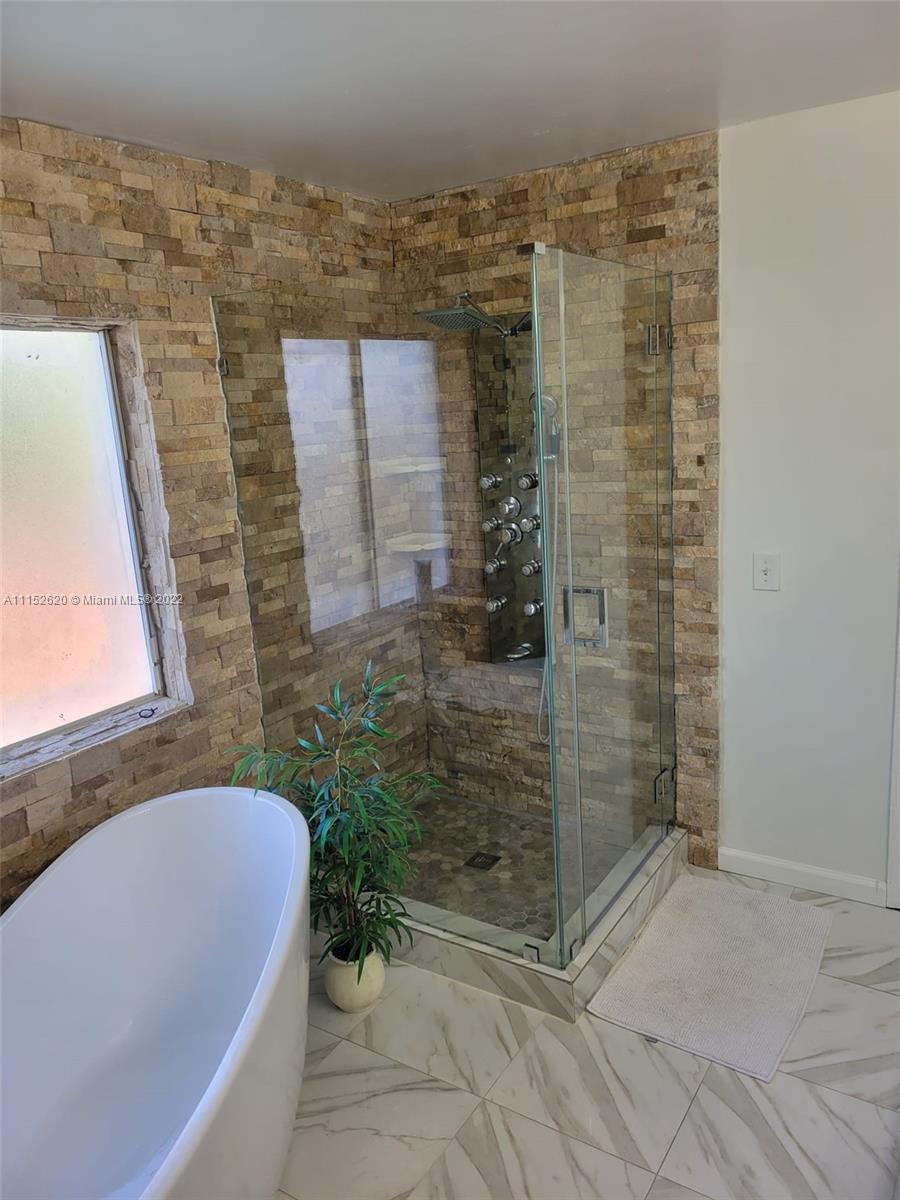 LAGUNA PONDS SEC 2 - Residential