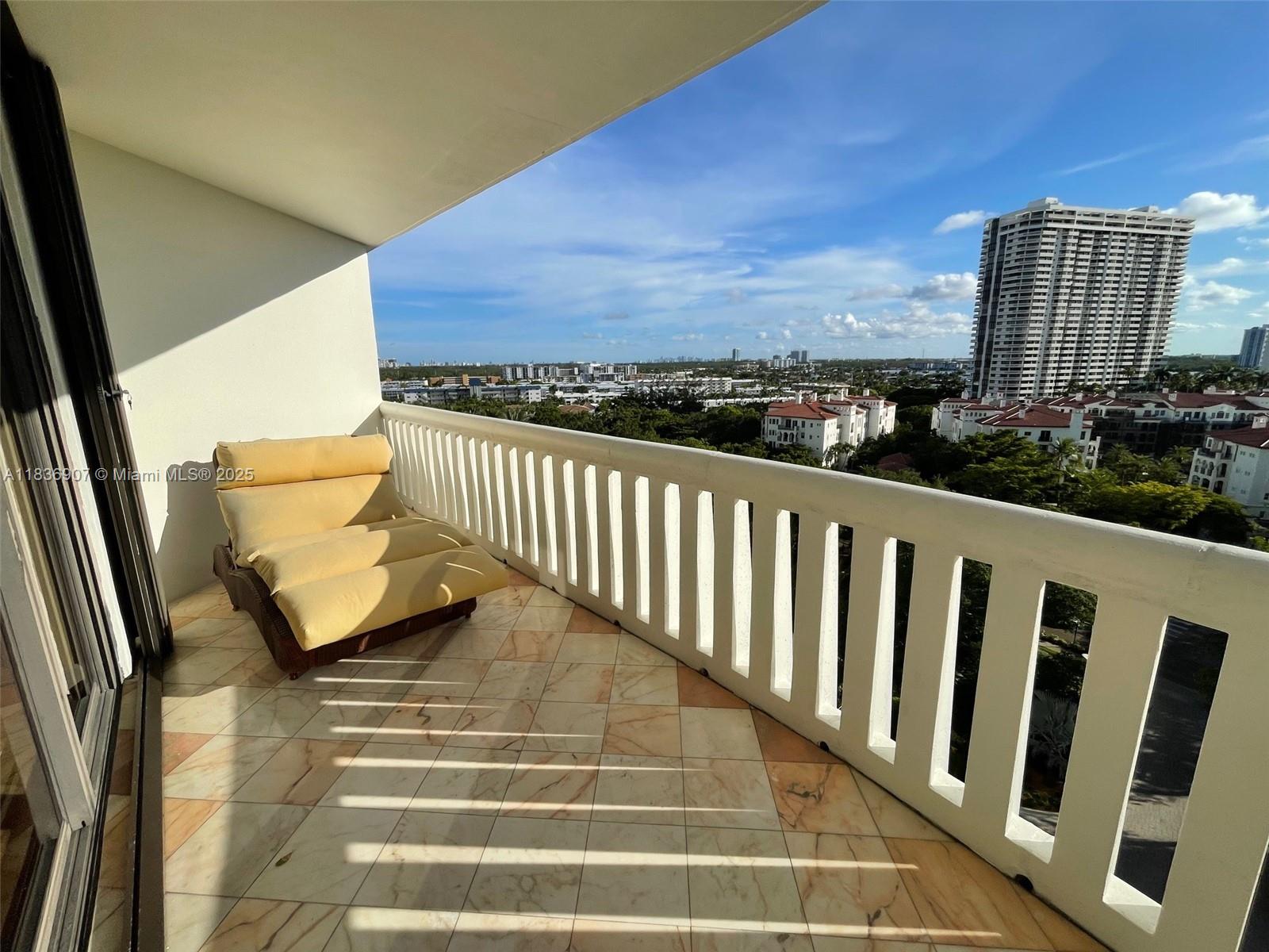 3000 ISL BLVD WILLIAMS IS - Residential