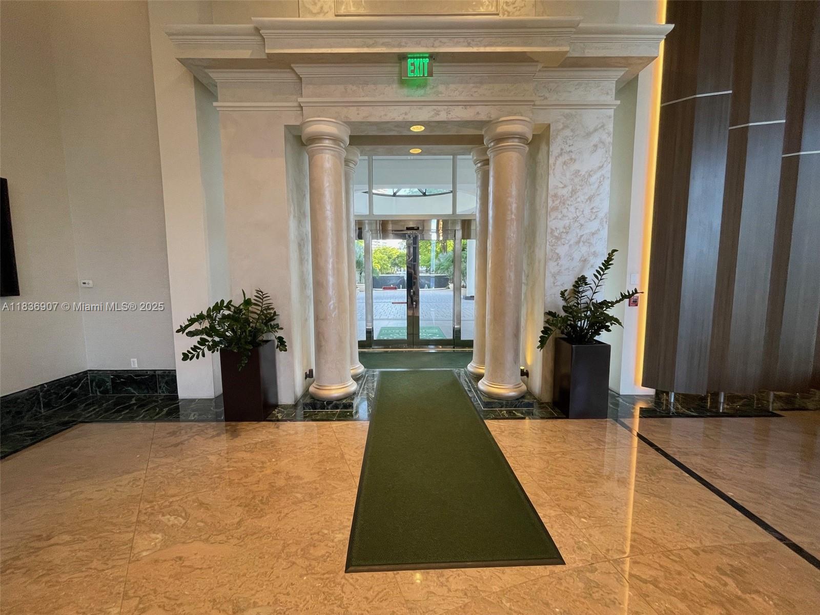 3000 ISL BLVD WILLIAMS IS - Residential