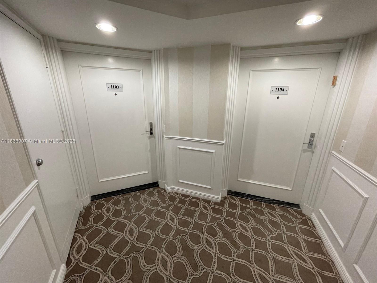 3000 ISL BLVD WILLIAMS IS - Residential