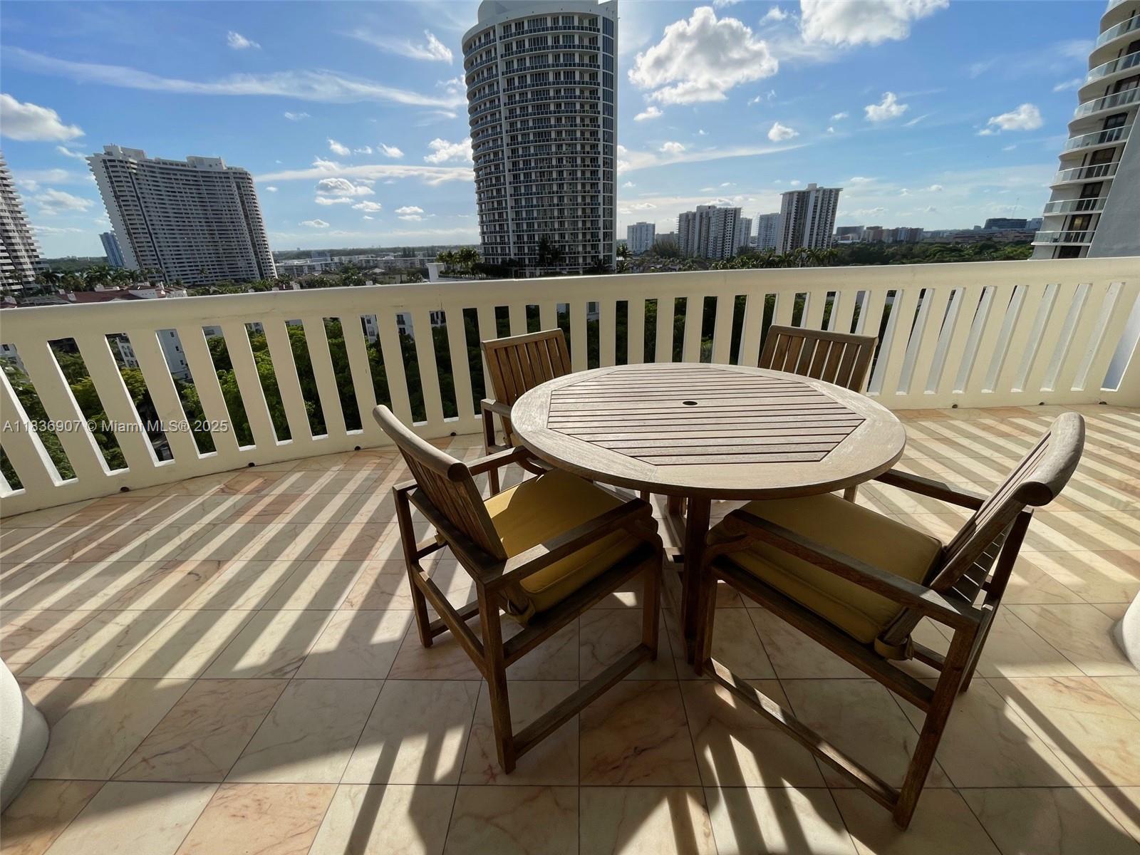 3000 ISL BLVD WILLIAMS IS - Residential