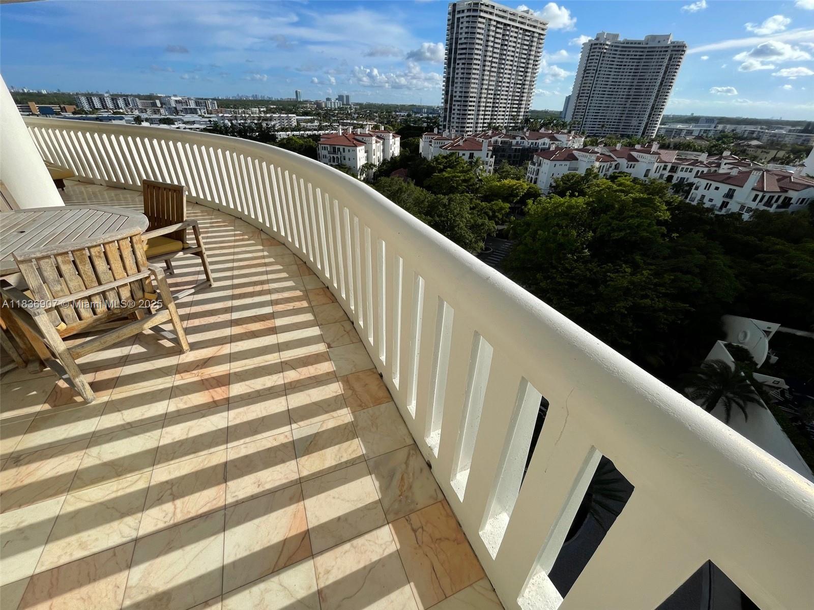 3000 ISL BLVD WILLIAMS IS - Residential