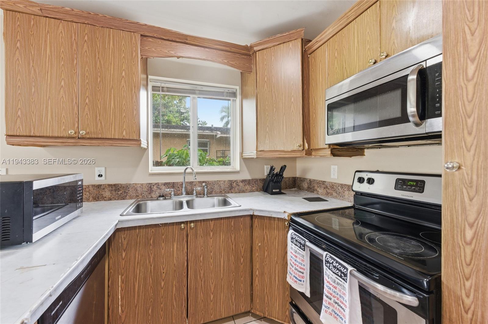 SUNLAND PARK SECTION 2 - Residential