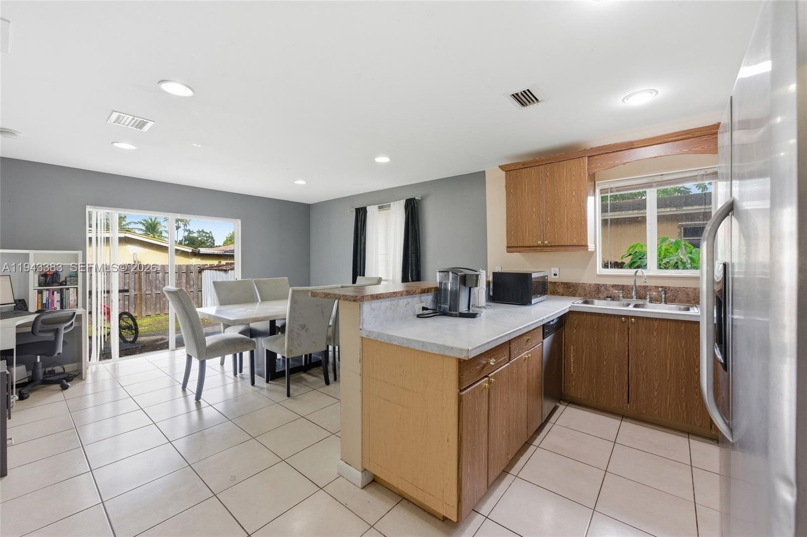 SUNLAND PARK SECTION 2 - Residential