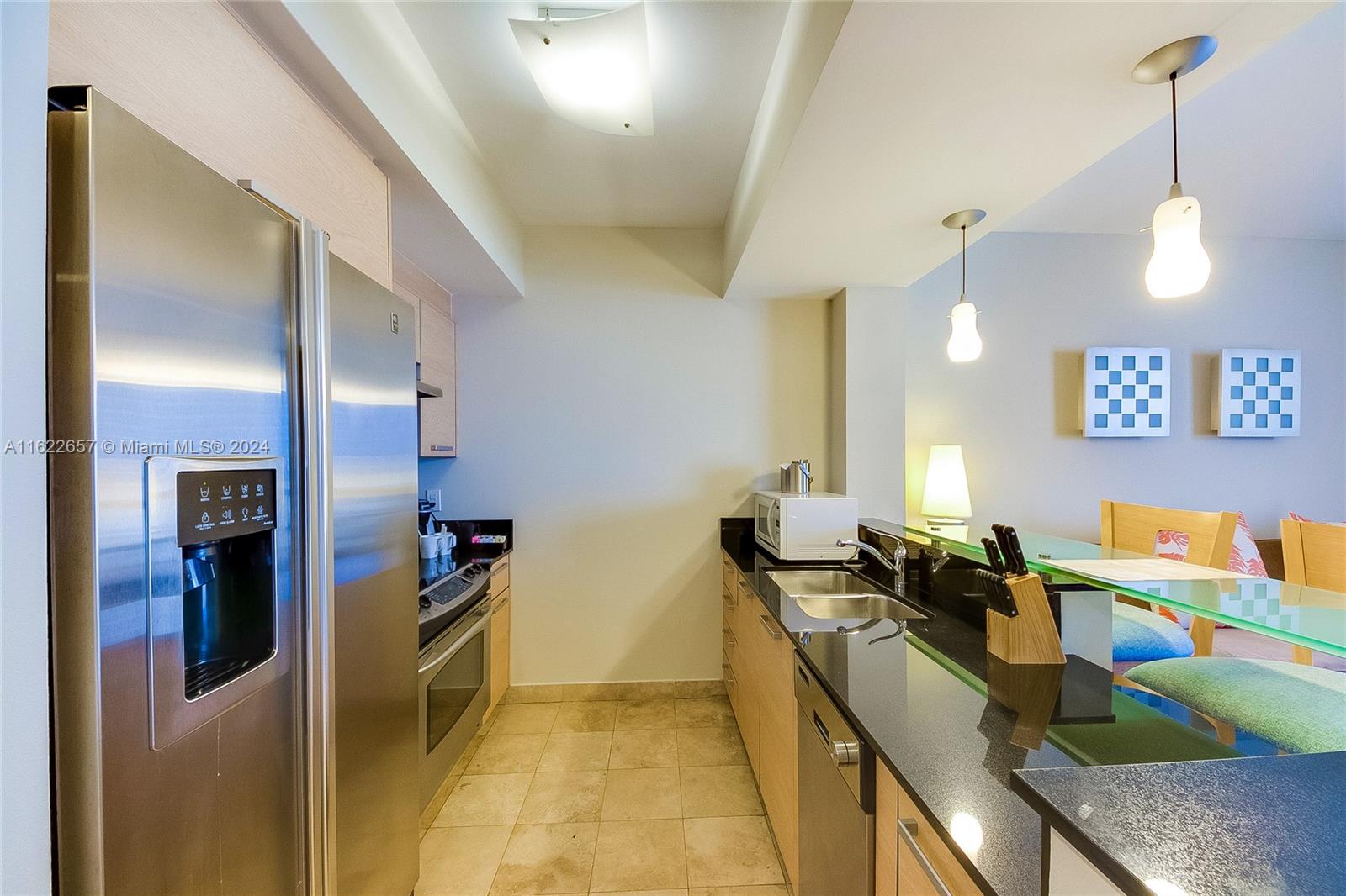 M RESORT RESIDENCES CONDO - Residential