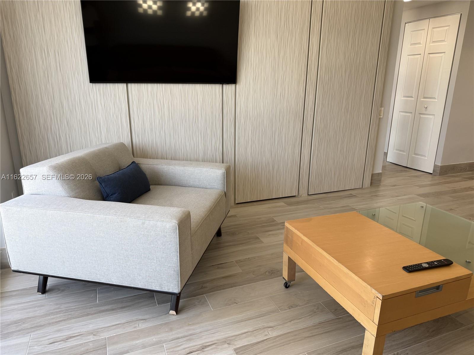 M RESORT RESIDENCES CONDO - Residential