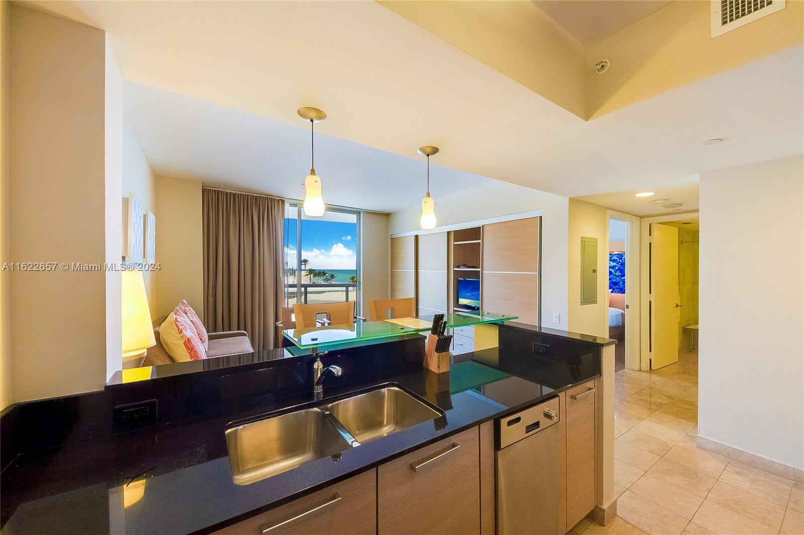 M RESORT RESIDENCES CONDO - Residential