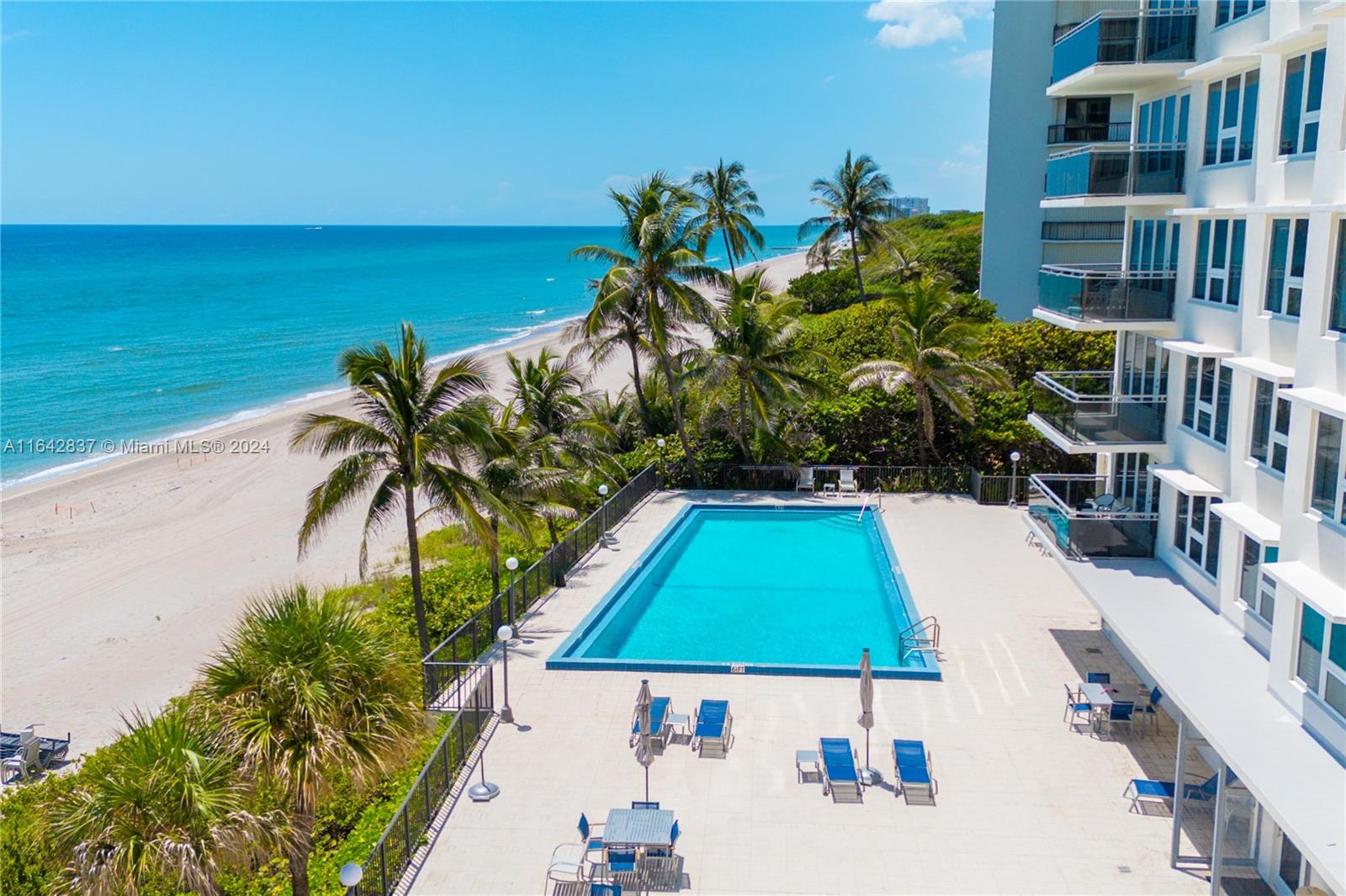 OCEAN REEF TOWERS INC CON - Residential