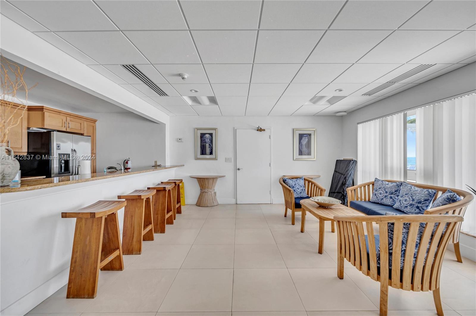OCEAN REEF TOWERS INC CON - Residential