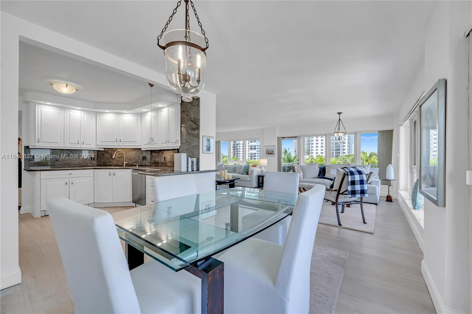 OCEAN REEF TOWERS INC CON - Residential