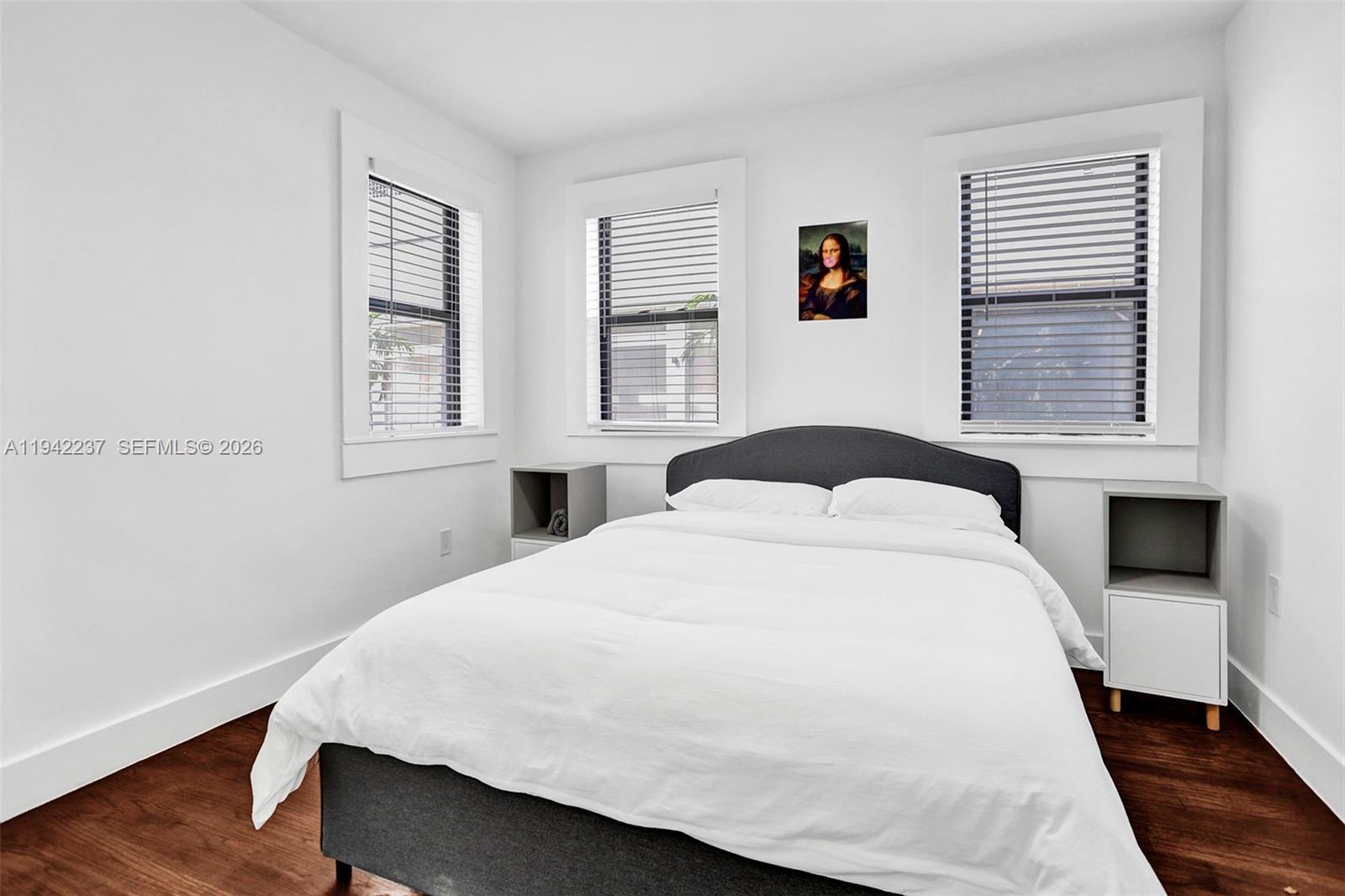 HOLLYWOOD - Residential Lease