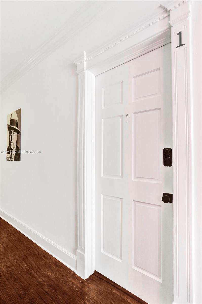 HOLLYWOOD - Residential Lease