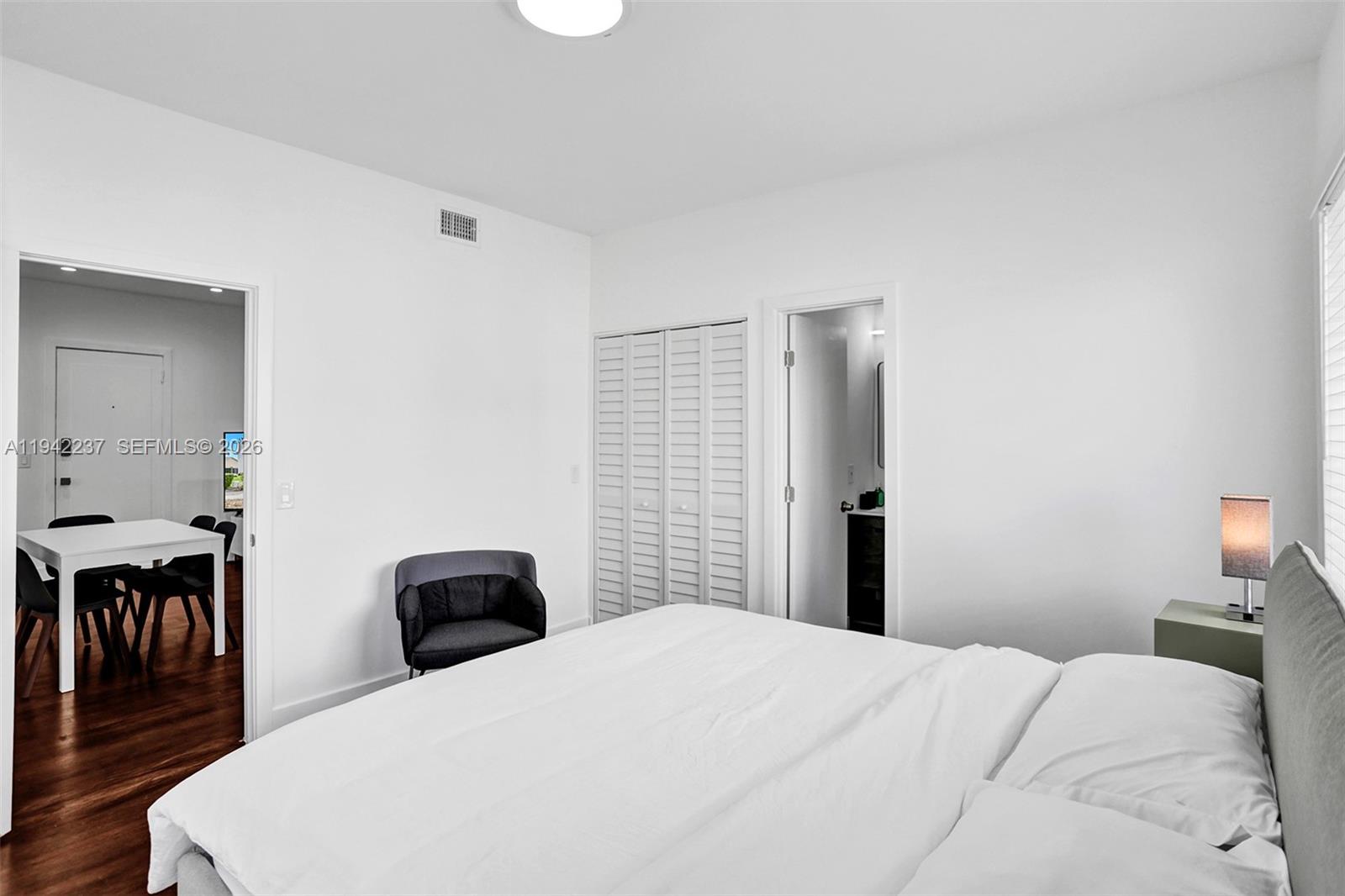 HOLLYWOOD - Residential Lease