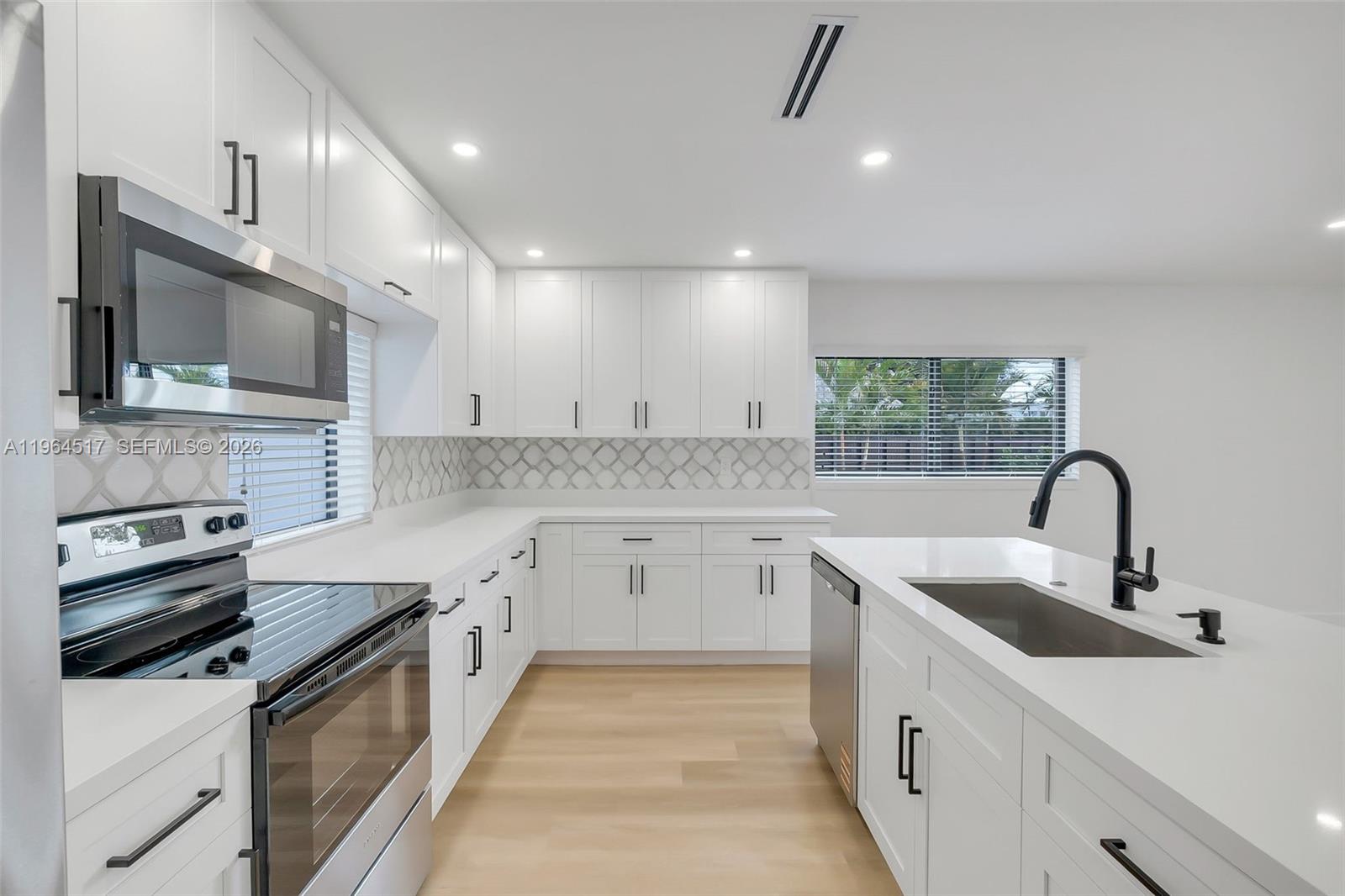 PALM SPRINGS NORTH SEC L - Residential