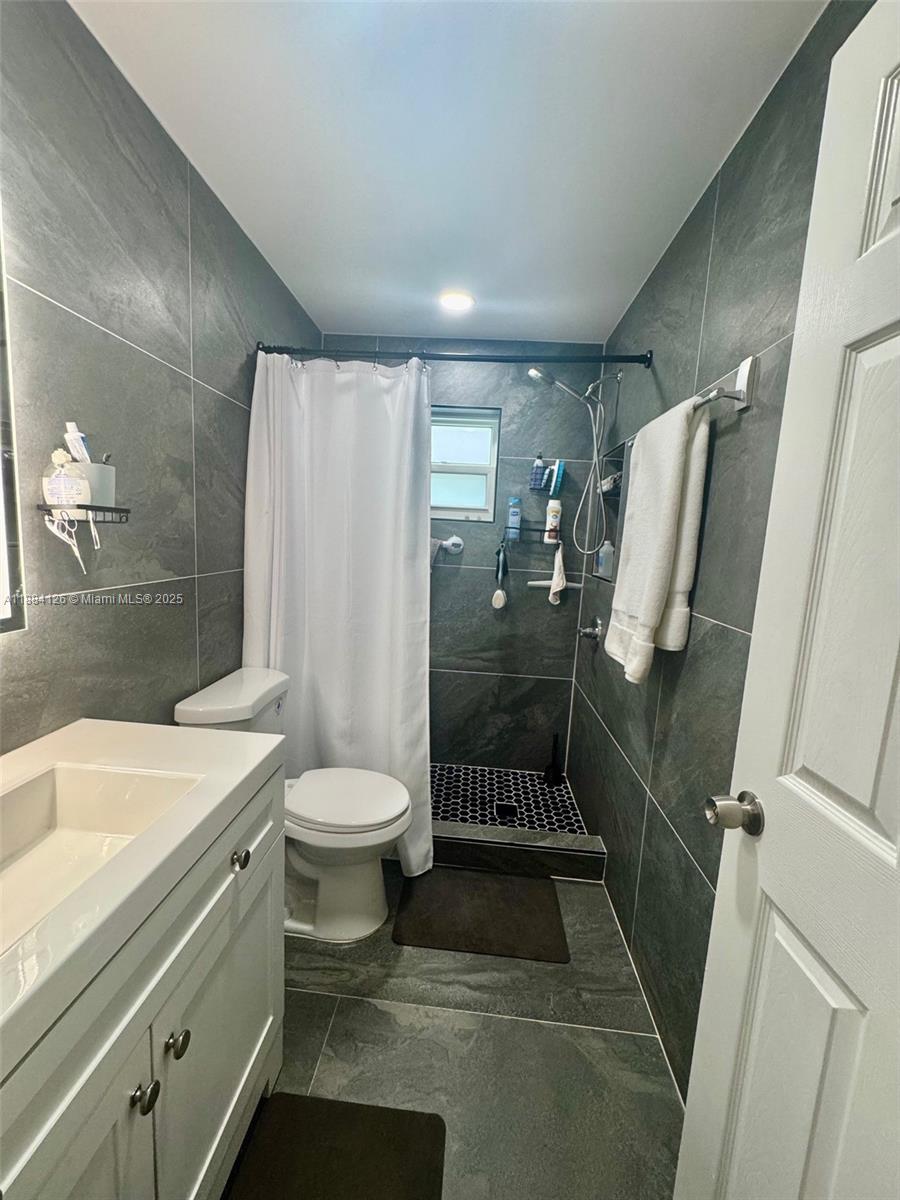 TOWN & COUNTRY APTS CONDO - Residential