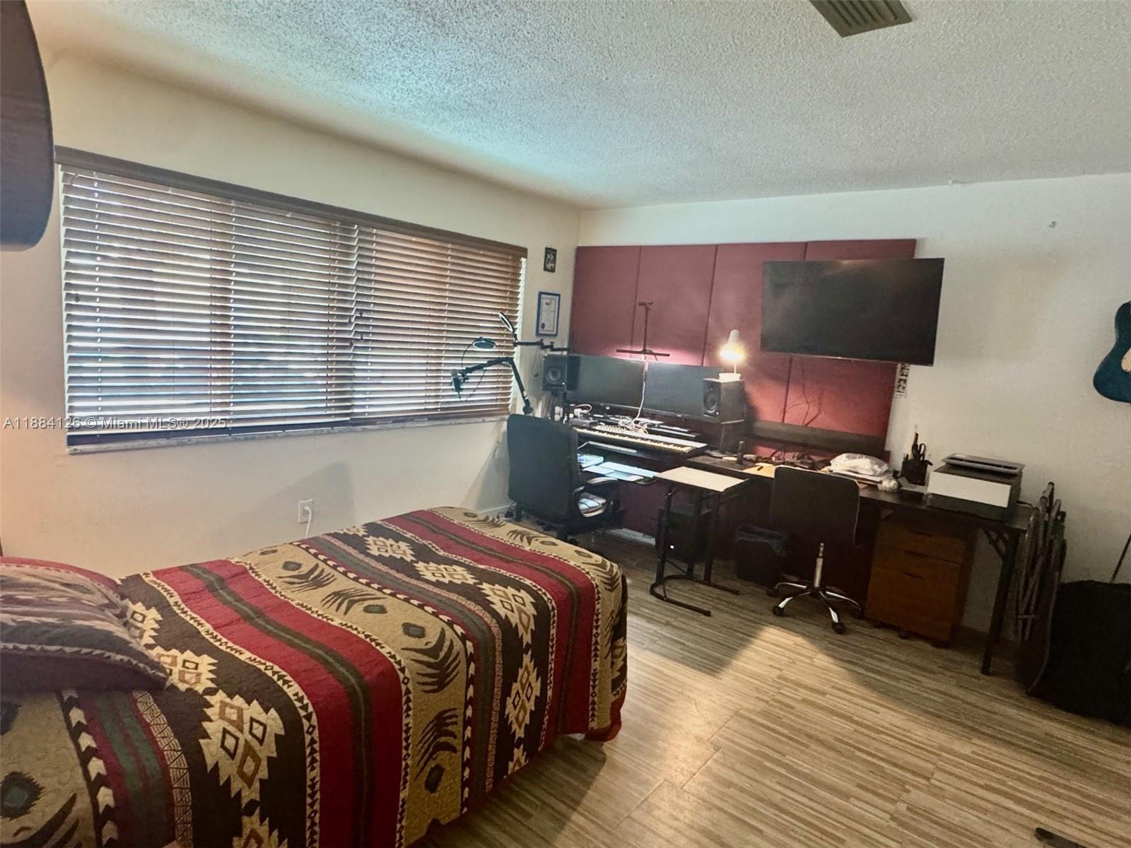 TOWN & COUNTRY APTS CONDO - Residential