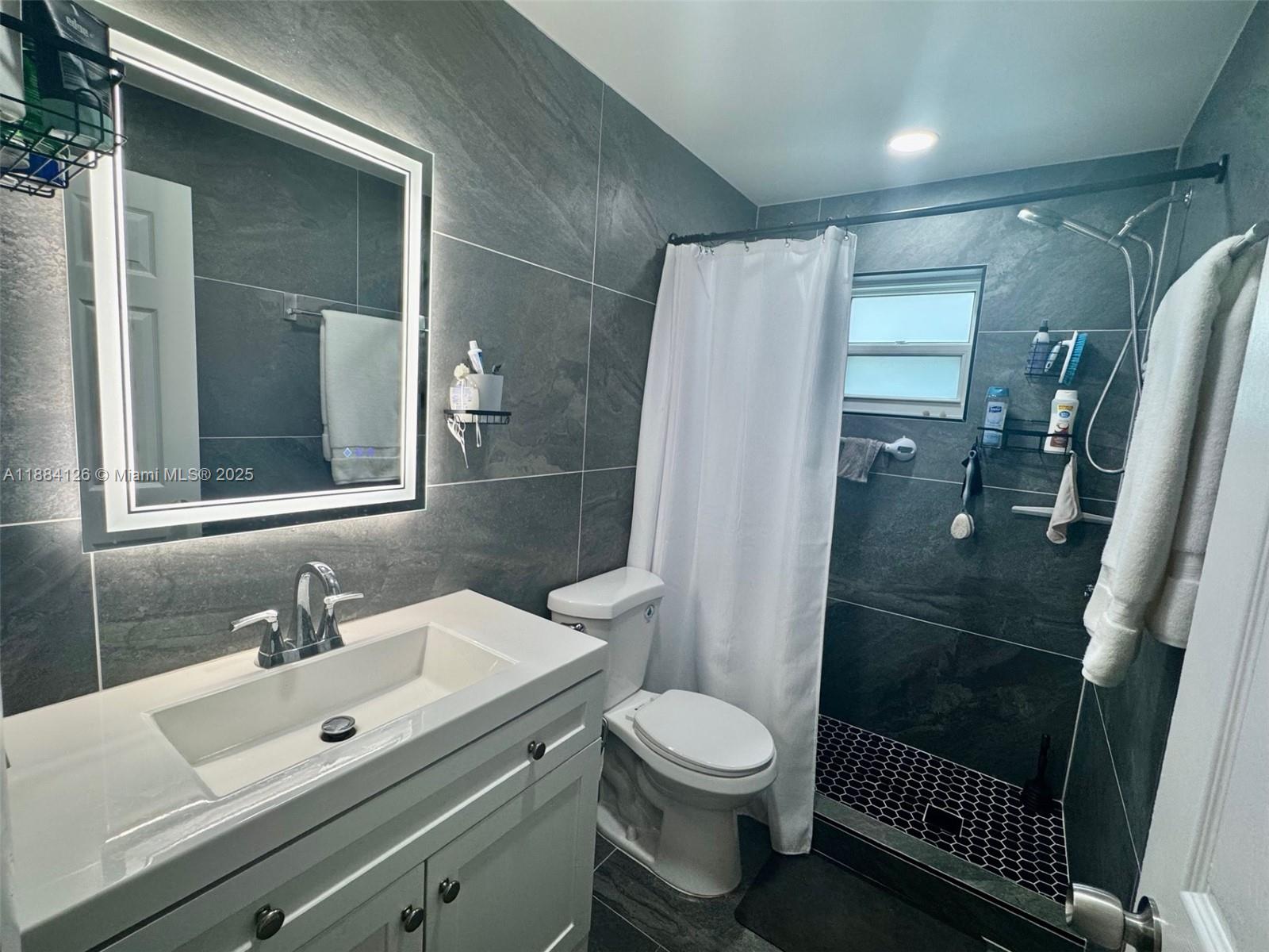 TOWN & COUNTRY APTS CONDO - Residential