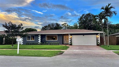 Photo of 8404 SW 26th St, Davie, FL 33324 (MLS # A11998184)