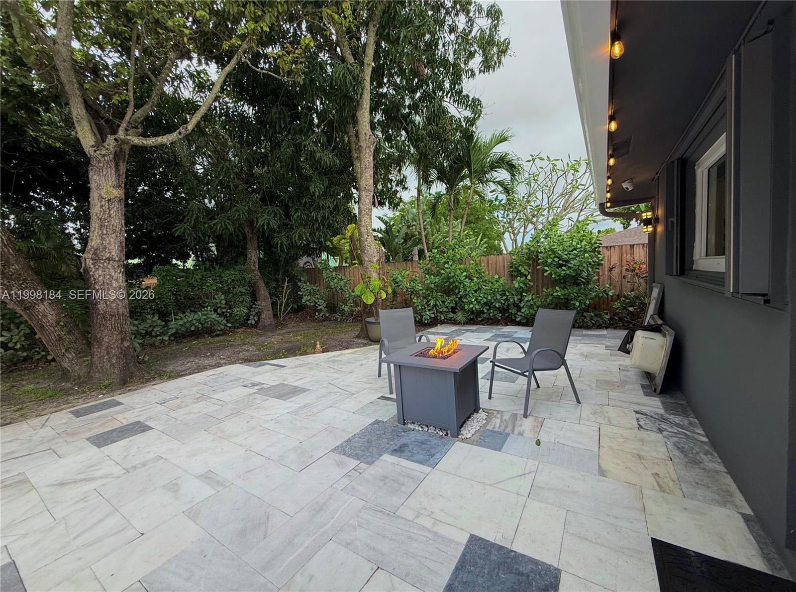 ARROWHEAD GOLF & TENNIS C - Residential