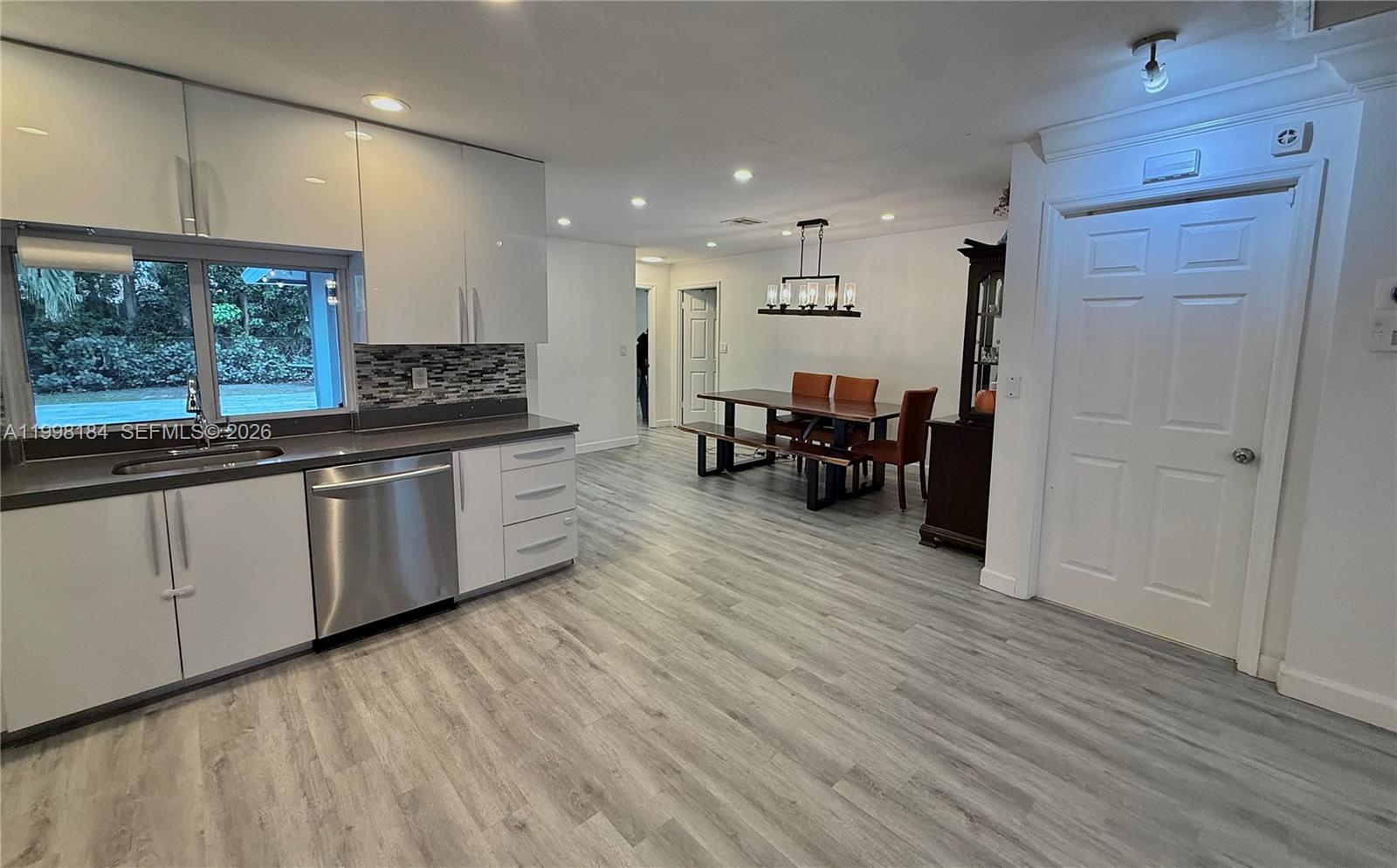 ARROWHEAD GOLF & TENNIS C - Residential