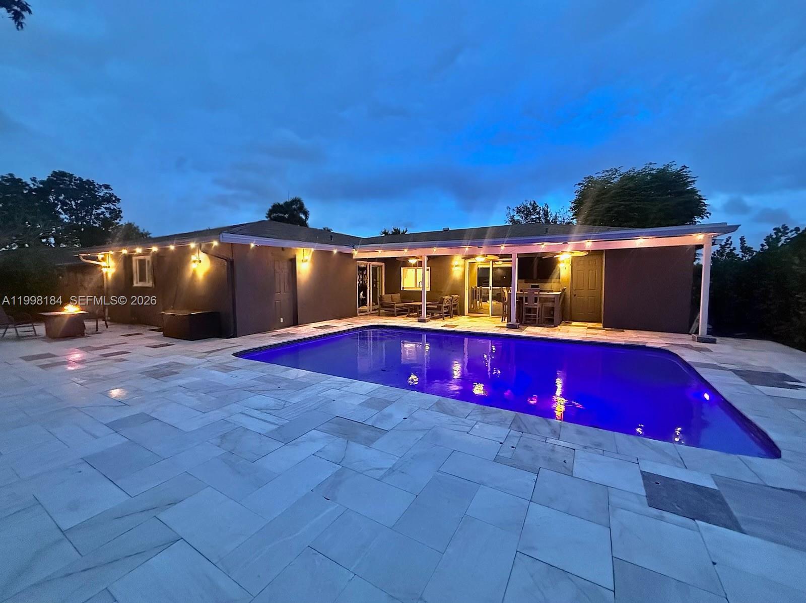 ARROWHEAD GOLF & TENNIS C - Residential